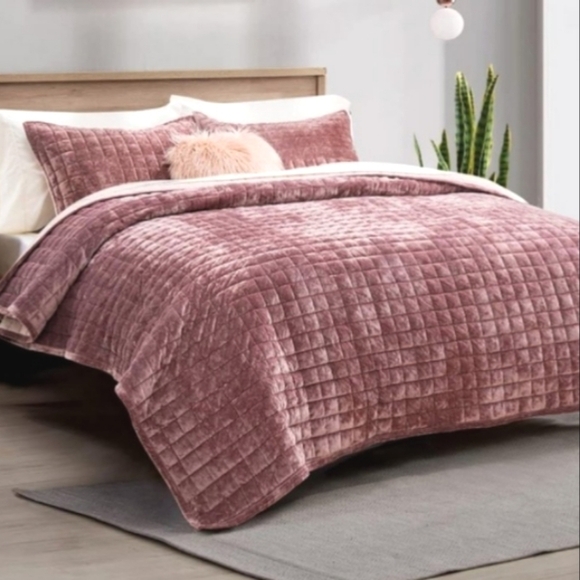 Pink Rosy Mauve Soft Quilted Squares Velvet Bedding 3pc Set Queen Size Bed Quilt